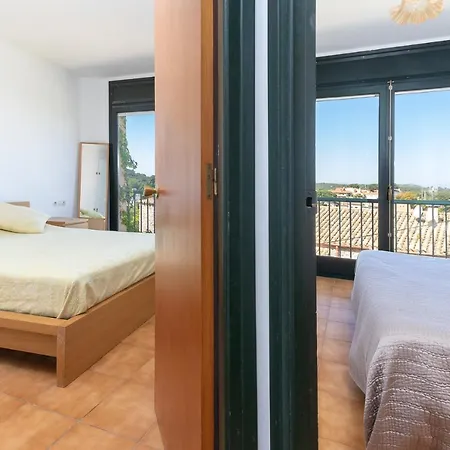 Holiday home Encantadora Casa En El Centro De Begur Begur